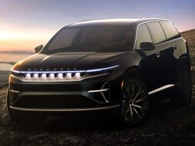 Jeep Wagoneer S: the Range Rover Velar competitor
