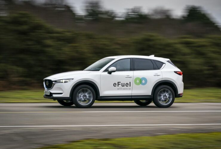 Are synthetic fuels more ecological than electric cars?