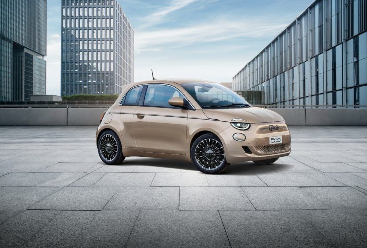 Fiat 500 Electric car: higher price for the small city car