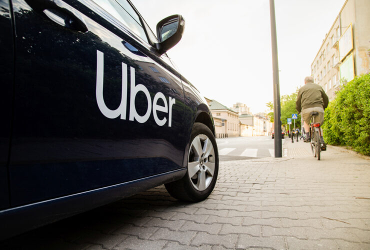 Uber will rely entirely on electric cars by 2030