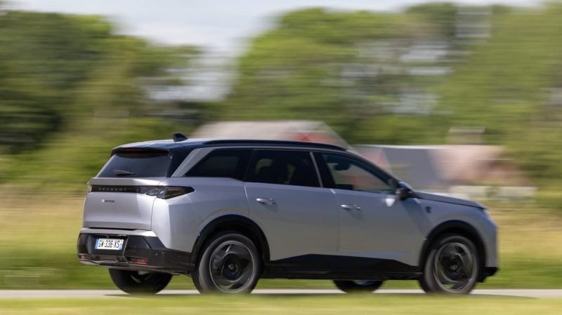 Le nouveau Peugeot 5008 électrique est moins dynamique qu'avant.