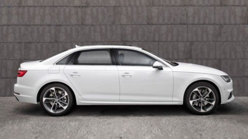 On the Chinese market, the Audi A4L stands out with its extended wheelbase and stretched rear doors. The length reaches 4.81 m compared to 4.72 m for the standard version we have in Europe.