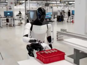At Tesla, the first Optimus humanoid robots are already working in the factories