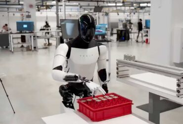At Tesla, the first Optimus humanoid robots are already working in the factories