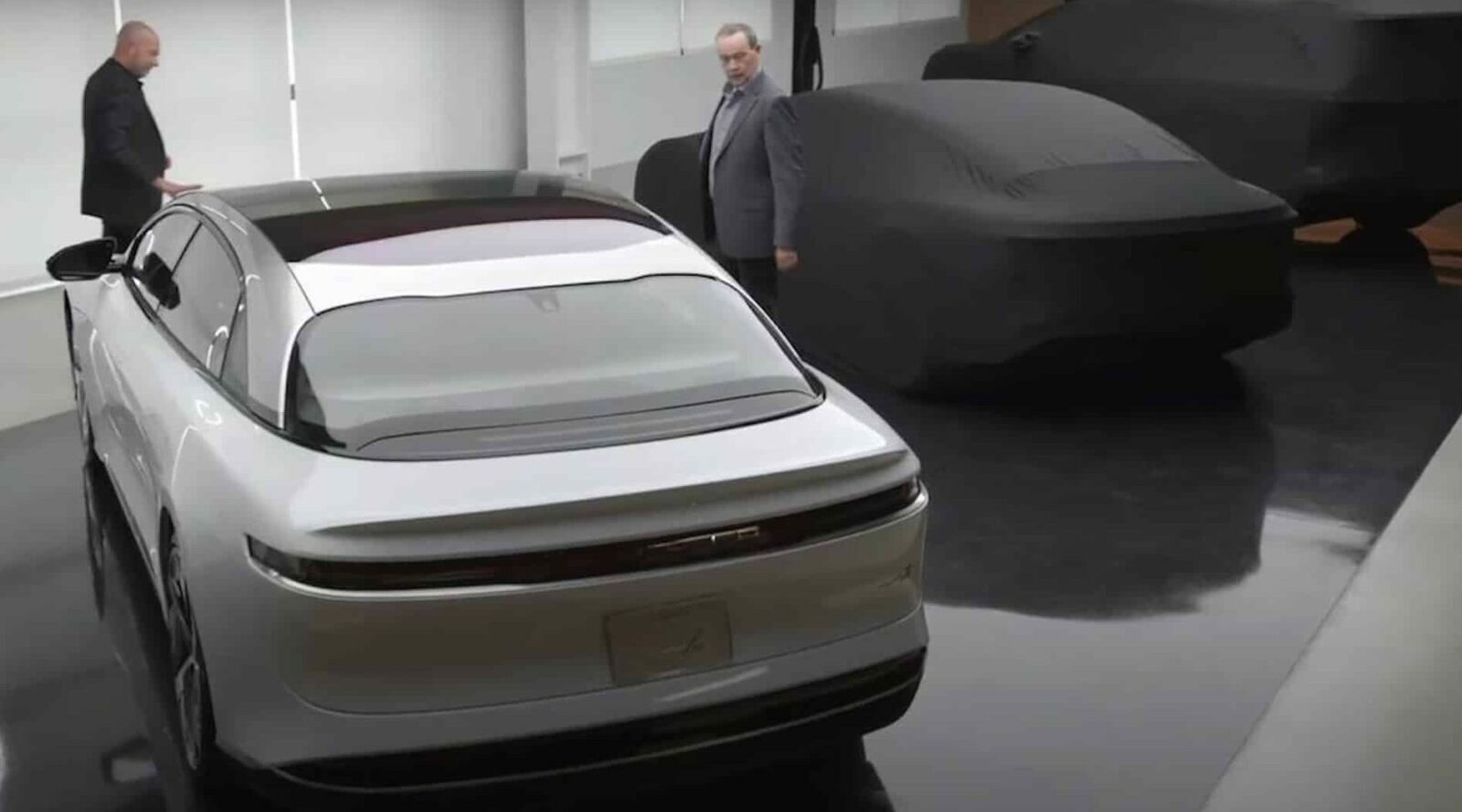Fisker is bankrupt, a competitor wants to recover the name of its electric SUV!