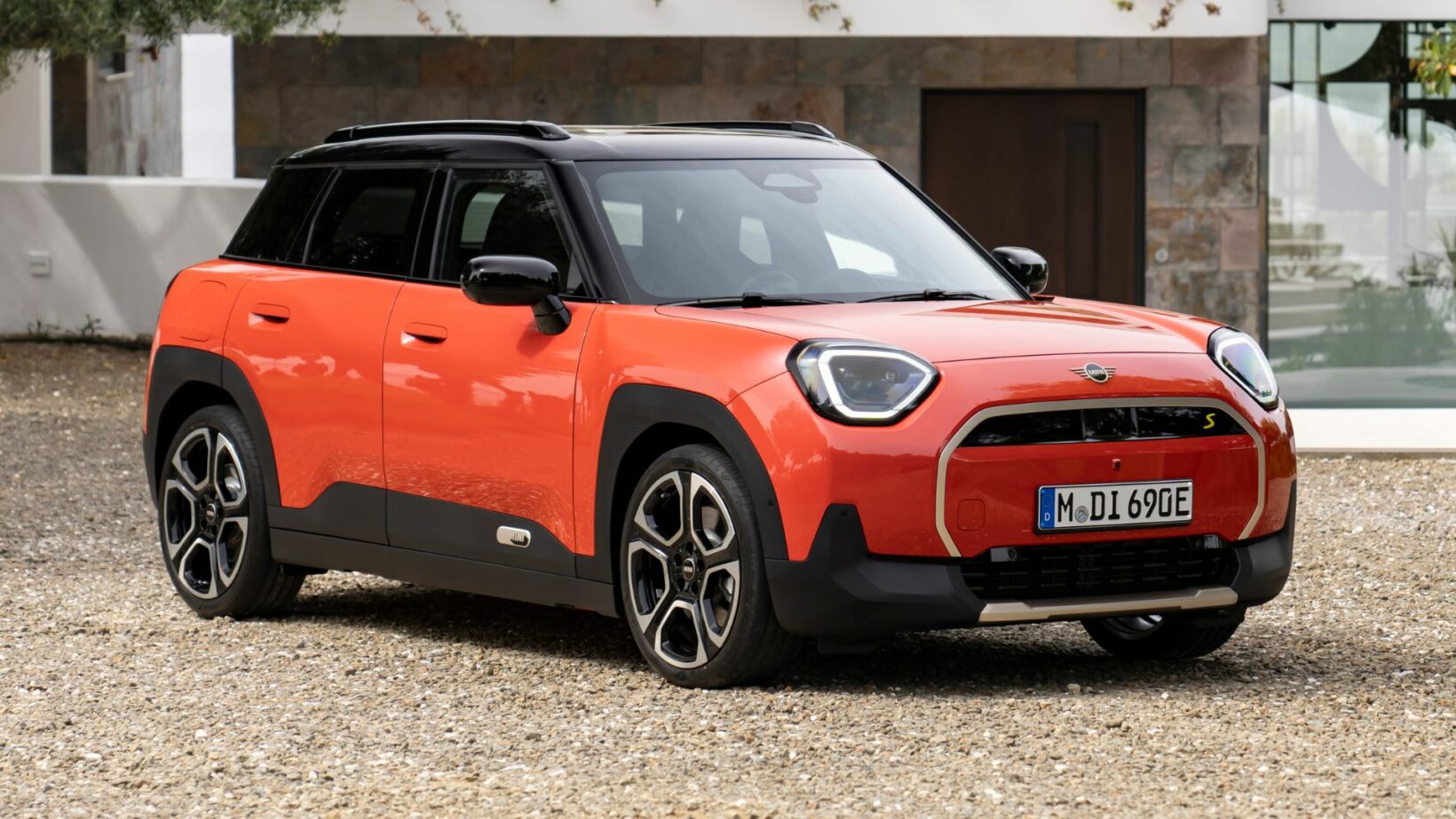 The electric Mini Cooper and Aceman, major losers of taxes on Chinese cars