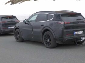 The electric Porsche Cayenne reveals more details