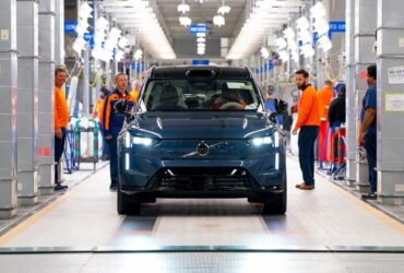 Very Late, the New Volvo EX90 Electric is the First Car with a Battery Passport