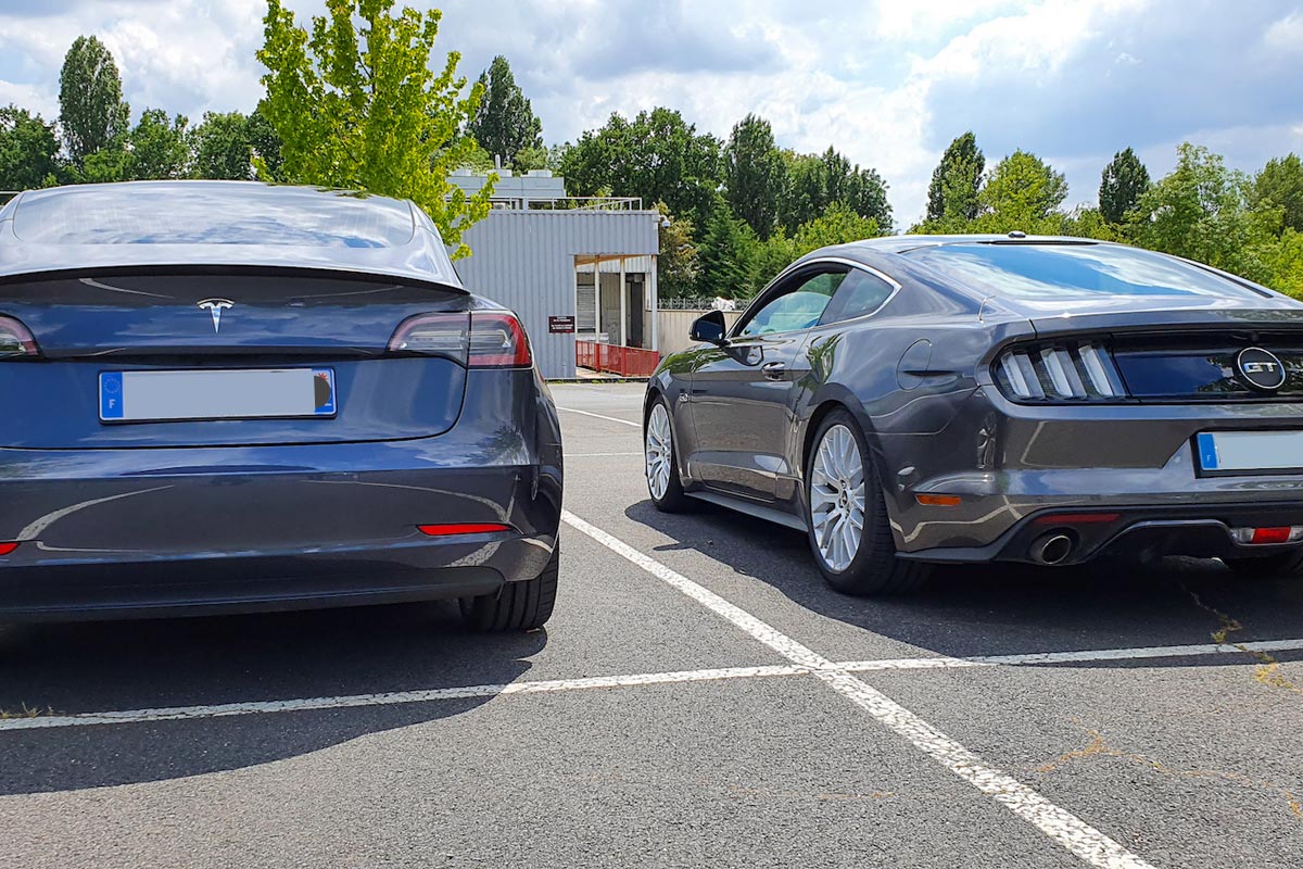 Thierry Meurgues' Ford Mustang and Tesla Model 3