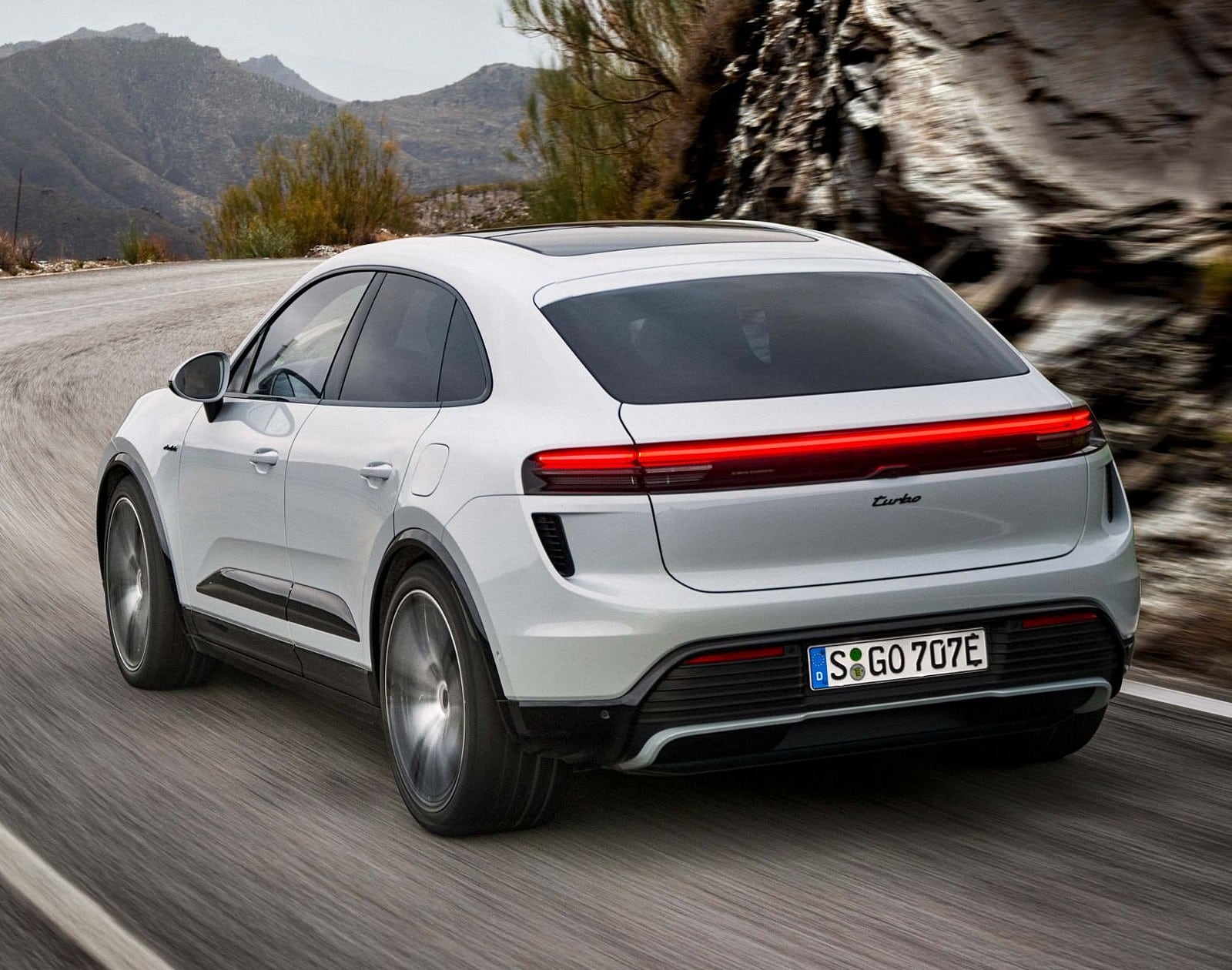 Electric car: Porsche backtracks on its goals