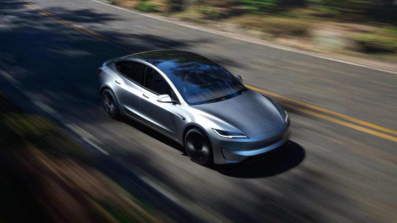 Tesla Model 3: no price increase, but a new color option